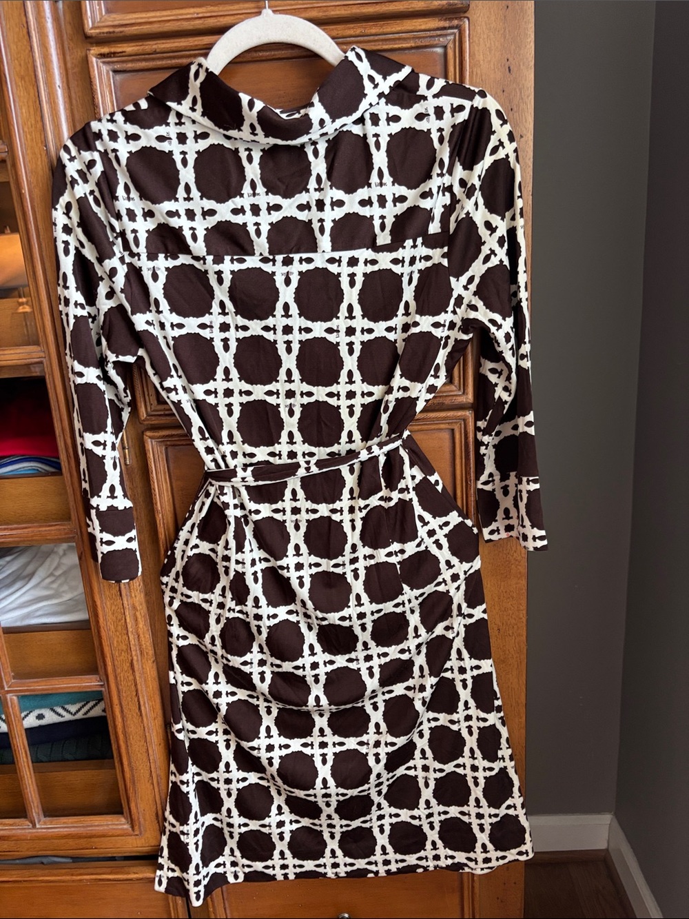 Lilly Pulitzer Brown and Cream Geometric Jersey Knit Shirt Dress - Picture 4 of 6